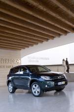 Toyota RAV4 2005 года